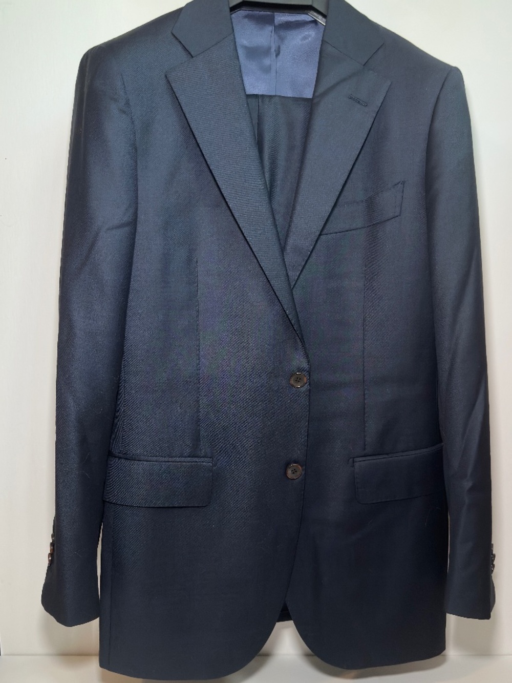 Suitsupply Navy Suit Size 40L